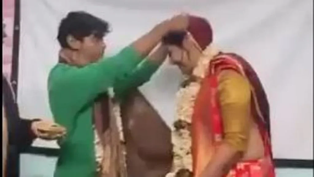 Female Professor Maries Student in Classroom: Women professor in Bengal married students in class, know what is the truth of viral video, bengal female professor got married to a student in the classroom, know the trurth of the trust of the viral video