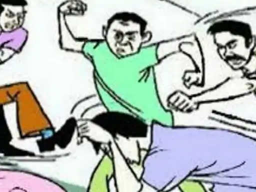 Fighting and vandalism for opening Basti shop