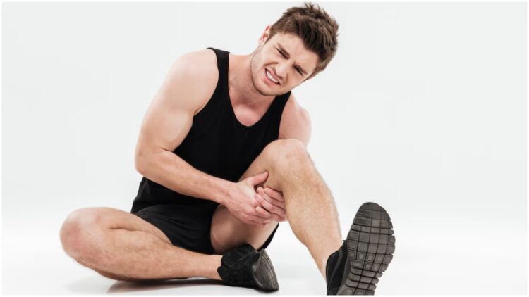 Have you started having joint pain often? Is there a deficiency of this vitamin in your body? - India TV Hindi