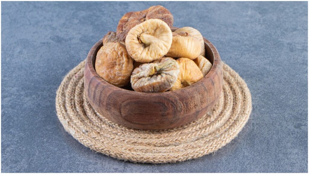 How many figs should one eat in a day? This dry fruit is no less than a boon for health - India TV Hindi
