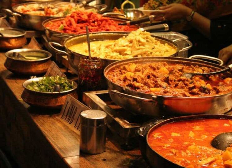 If you are eating too spicy food then it may cause burning sensation in the stomach, know the native ways to avoid it.