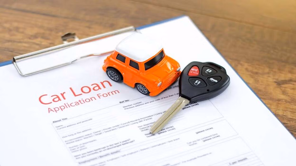 If you are going to buy a car through credit card then know these things first, the work will be done easily.