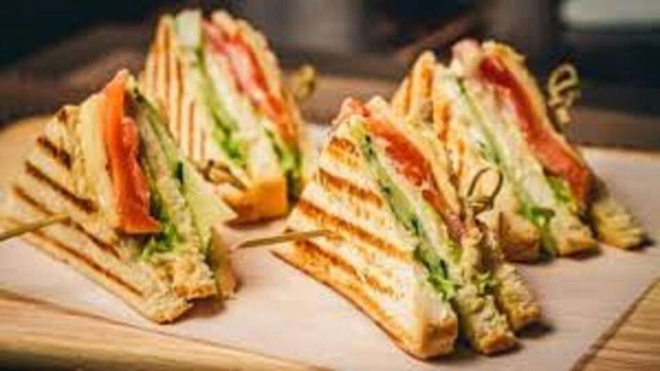 If you want to keep something healthy and protein rich in children's lunchbox, then note down this recipe of Tasty Moong Sandwich, know how to make it.