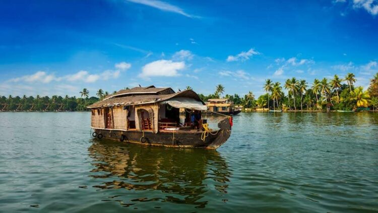 If you want to visit Kerala in January, then plan your trip today, you will not regret.