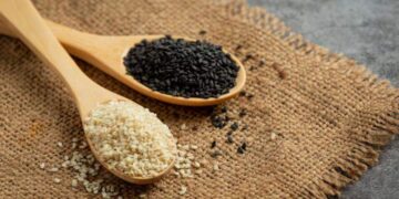 Include sesame seeds in your diet in winter in these ways, you will get amazing benefits, weight will reduce rapidly.