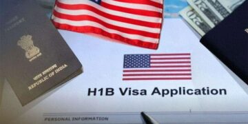 Indian tech companies acquire 20% H1B visas issued by America - India TV Hindi