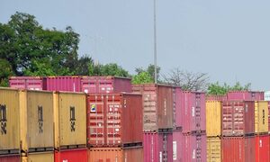 भारत का वस्तुओं और सेवाओं का निर्यात अप्रैल-दिसंबर में 6 प्रतिशत बढ़कर 602 अरब डॉलर रहा