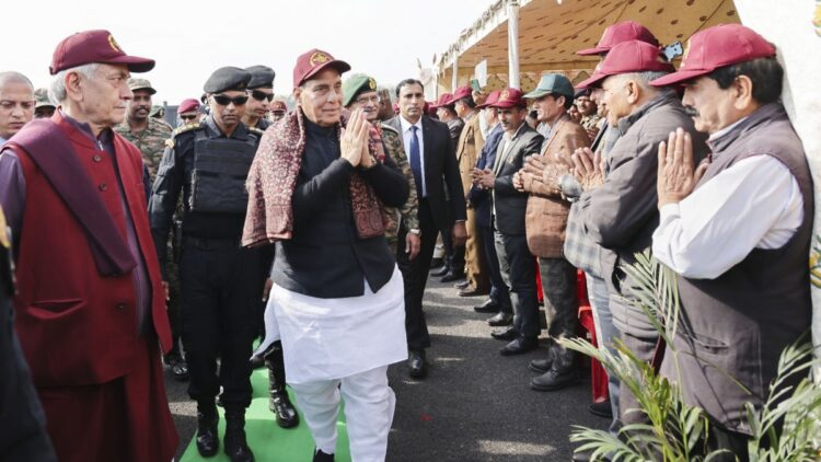 'Jammu and Kashmir is incomplete without PoK', said - Defense Minister Rajnath Singh - India TV Hindi
