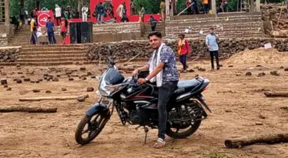 Journalist Mukesh Chandrakar murder: Anger is increasing in Chhattisgarh! Police detained 3 people