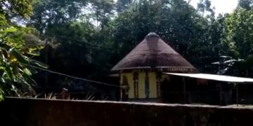 Kerala: 69 year old man took 'Maha Samadhi', know why the police took out the body from the grave - India TV Hindi