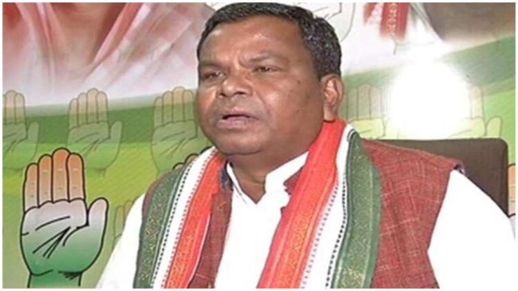 Liquor Case | Chhattisgarh former Excise Minister Kawasi Lakhma | Liquor Scam | ED News in Hindi | Latest Hindi Samachar | Breaking News | Liquor Case: Big action by ED, former Excise Minister of Chhattisgarh Kawasi Lakhma arrested in liquor scam. News Track in Hindi