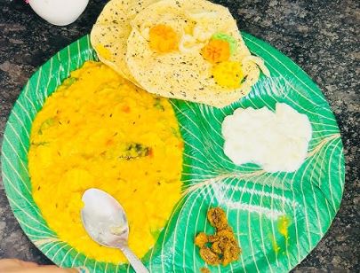 Makar Sankranti festival: Four friends of Khichdi - curd, ghee, papad and pickles
