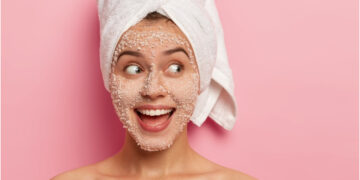 Make a quick face pack with the gram flour kept in the kitchen, get glowing skin as soon as you wash your face - India TV Hindi
