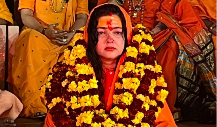 Mamta Kulkarni becomes Mahamandaleshwar of Kinnar Akhara, gets emotional at Pattabhishek - India TV Hindi