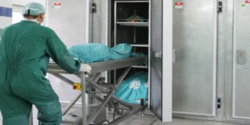 Miracle... Preparations for the last rites were done, condolence messages were distributed, the dead body suddenly came alive - India TV Hindi