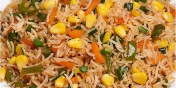 Now the rice left over from the night will not be wasted, definitely try this recipe of fried rice - India TV Hindi