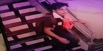 Picture Of Saif Ali Khan's Attacker: First picture of the person who attacked Saif Ali Khan surfaced, the attacker had demanded one crore rupees, Picture of the person who attacked Saif Ali Khan surfaced