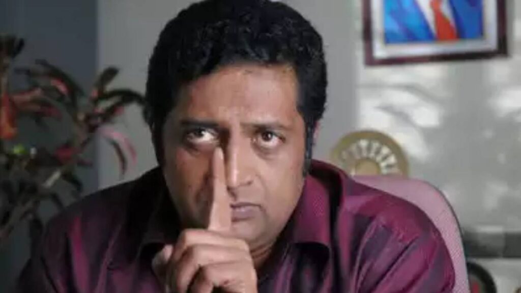 Prakash Raj's fake photo taking a dip in Mahakumbh viral, actor said- 'For the end ...' - India tv hindi