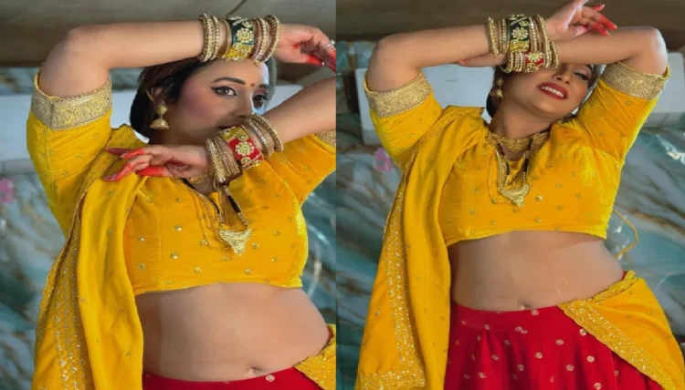 Rani Chatterjee wearing Ghaghra-Choli looted fans,
