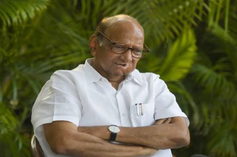 Sharad Pawar praised RSS's commitment towards its ideology, sudden praise of Sangh created panic in political circles.