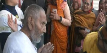 Swami Shivanand Saraswati is 128 years old, has been coming to Kumbh Mela for the last 100 years - India TV Hindi