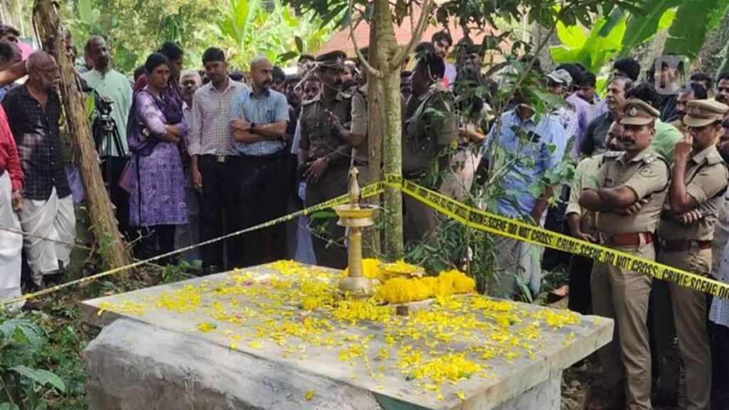 The body of 'Samadhi seeker' Gopan Swami will be taken out of the grave, why was such a decision taken suddenly? - India TV Hindi
