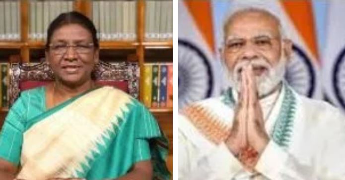 The country is immersed in New Year celebrations, President and Prime Minister Modi greeted the countrymen.