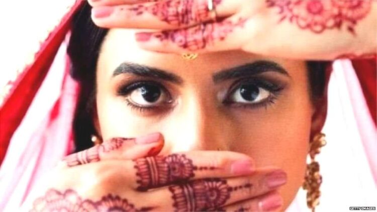 The heart of a beautiful girl who came to a married young man and again created a ruckus, know the whole matter
