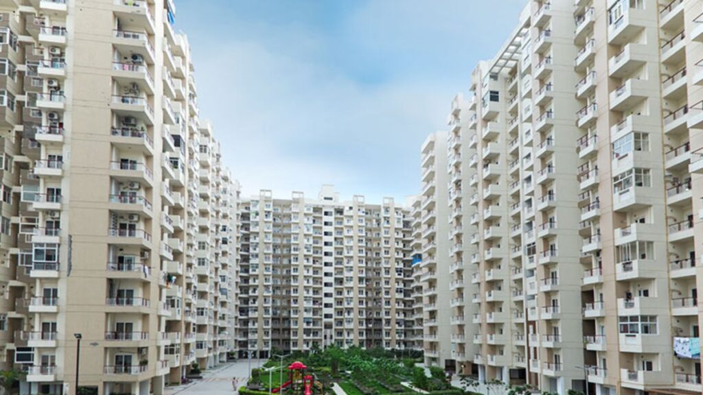 The price of houses in Delhi-NCR increased by 30% in 1 year, a 2BHK flat available for Rs 50 lakh is now worth this much - India TV Hindi