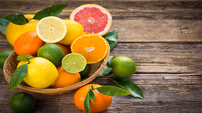 These 6 fruits contain more Vitamin C than oranges, include them in your diet today, you will get amazing benefits.
