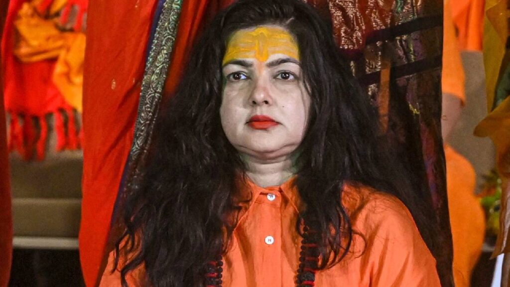These Bollywood actors are relatives of Mamta Kulkarni - India tv hindi