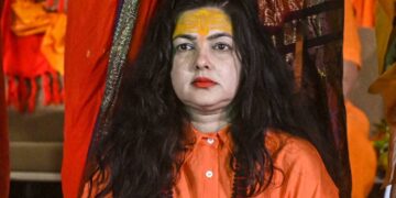These Bollywood actors are relatives of Mamta Kulkarni - India tv hindi