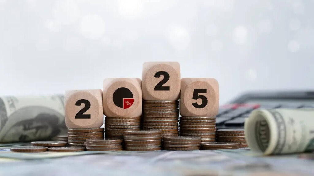 आज 1 जनवरी 2025 से बदल गए FD से लेकर Credit Card तक ये 9 बड़े नियम, जानिए आप पर क्या होगा असर 