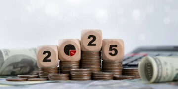 आज 1 जनवरी 2025 से बदल गए FD से लेकर Credit Card तक ये 9 बड़े नियम, जानिए आप पर क्या होगा असर 