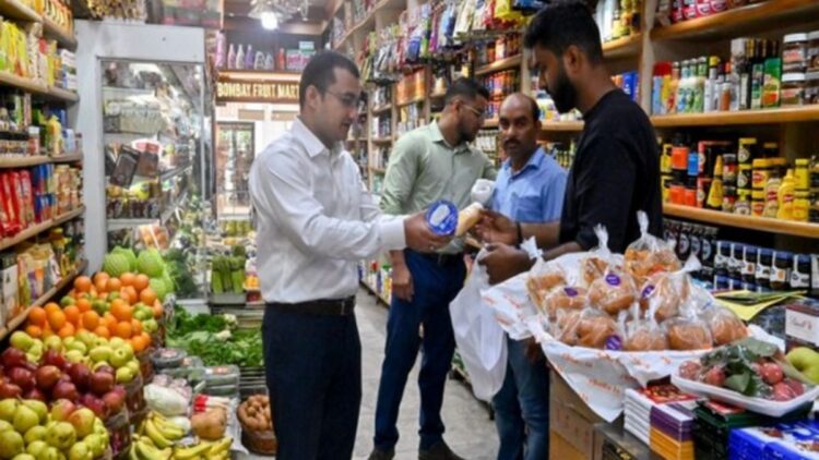 Traditional grocery shops are starting to close! E-commerce and now quick commerce is becoming the reason - India TV Hindi