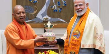 UP CM Yogi Adityanath meets PM Modi in Delhi - India TV Hindi