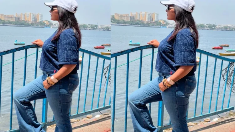 Wearing a cap with denim jeans, Anjana Singh gave a dapper look, the heart of the actress's beauty
