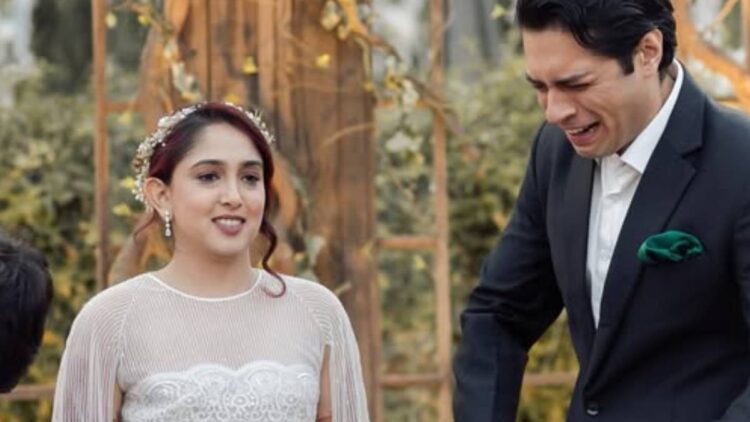 'What did you do to my brother?' Ayra Khan worried about Junaid! Ask questions - India TV Hindi