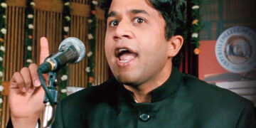 Where are the 'clever silencers' of '3 Idiots' missing? Where did Omi Vaidya disappear after giving a superhit?