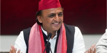 Why did Akhilesh Yadav support AAP? Now tell the real story - India TV Hindi