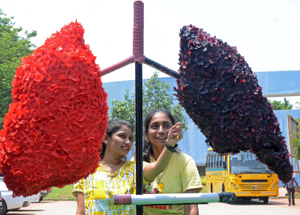 Women live longer than men after lung transplant: Research
