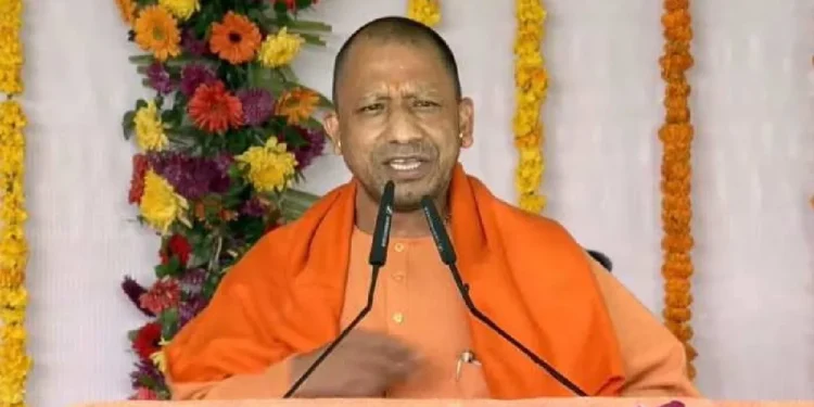 Yogi Adityanath Targeted Arvind Kejriwal: I took Sangam bath, can Arvind Kejriwal take a dip in Yamuna, Yogi Adityanath asked