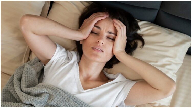 You feel restlessness while sleeping, follow these small tips for peaceful sleep - India TV Hindi