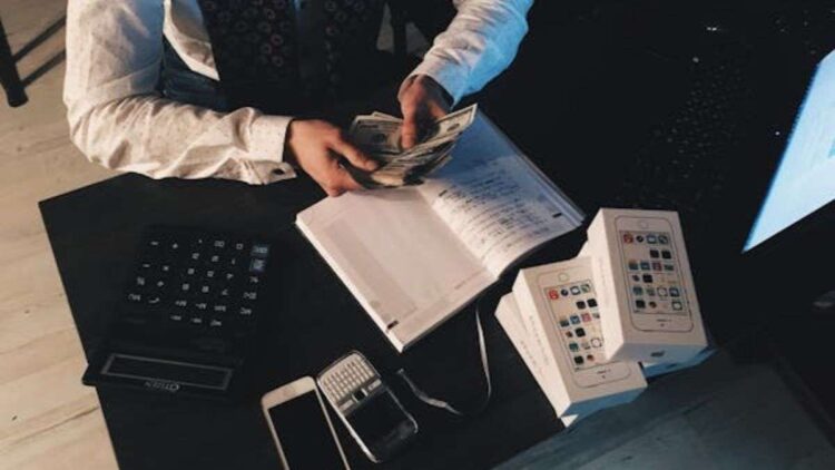 You will get a lot of money in these 5 jobs, you can try your hand in anyone