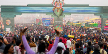 You will not be with you in Mahakumbh, tie a knot 5 rules related to security - India tv hindi