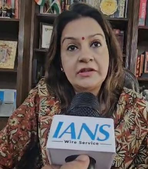 Work was done to collect headlines by giving tax exemption up to 12 lakh tax in the budget: Priyanka Chaturvedi