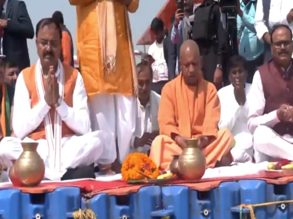 A total of 66 crore devotees took a holy dip in Mahakumbh, CM Adityanath gave credit to PM Modi