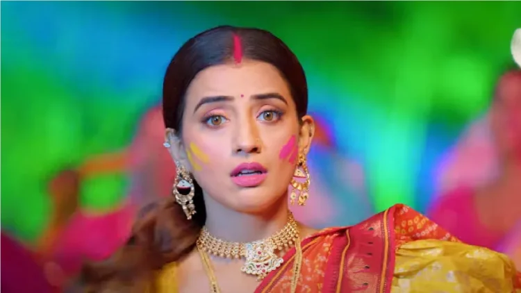 Akshara Singh colored in the color of Holi, released Phalgun Special song, hearing will go to Jhoom