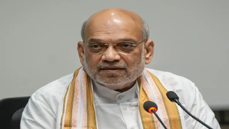 Amit Shah at Diamond Jubilee Celebration of Janata Sahakari Bank: Cooperatives have to be done by mixing small capital, Amit Shah said in the diamond jubilee ceremony of the public cooperative bank, cooperative is to do big work by combining small capital, amit shah said at the diMond Jubilee Celebration of Janata Cooperative Bank
