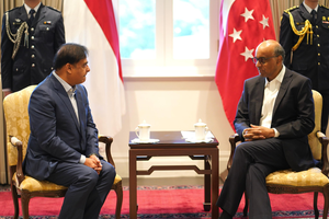 Assam CM Himant Biswa Sarma meets Singapore President Therman Shanmugatharatnam